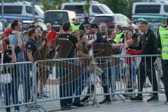 Relegation - FC Ingolstadt 04 - 1. FC Nürnberg - vor dem Stadion, Fans die nicht ins Stadion durften mit Nico Antonitsch (5, FCI) Tobias Schröck (21, FCI)