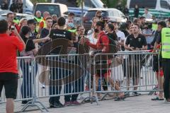 Relegation - FC Ingolstadt 04 - 1. FC Nürnberg - vor dem Stadion, Fans die nicht ins Stadion durften mit Jonatan Kotzke (25 FCI)