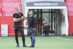 Relegation - FC Ingolstadt 04 - 1. FC Nürnberg - Cheftrainer Tomas Oral (FCI) mit Direktor Sport Michael Henke (FCI)