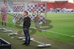 Relegation - FC Ingolstadt 04 - 1. FC Nürnberg - Cheftrainer Tomas Oral (FCI) bei den Interviews nach dem Spiel