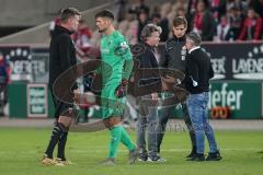 3. Liga - 1. FC Kaiserslautern - FC Ingolstadt 04 - Nach dem Spiel Cheftrainer Tomas Oral (FCI) und Cheftrainer Jeff Saibene (FCK)