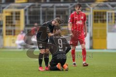 3. Liga - Türkgücü München - FC Ingolstadt 04 - Marc Stendera (10, FCI) tröstet Fatih Kaya (9, FCI)