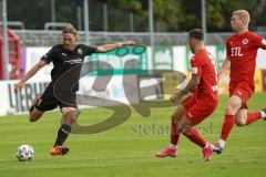 3. Liga - FC Viktoria Köln - FC Ingolstadt 04 - Flanke Björn Paulsen (4, FCI) Handle Simon (7 Köln) Klefisch Kai (18 Köln)