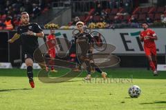 3. Liga - FC Viktoria Köln - FC Ingolstadt 04 - Fatih Kaya (9, FCI) kommt zu späat, Torwart Mielitz Sebastian (1 Köln) hält