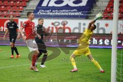 3. Liga - Hallescher FC - FC Ingolstadt 04 - Hakentrick Stefan Kutschke (30, FCI) mit dem 0:2 Tor gegen Eisele Kai (1 Halle) Jubel Reddemann Sören (25 Halle)