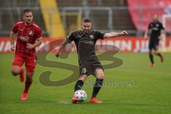 3. Liga - Türkgücü München - FC Ingolstadt 04 - Zweikampf Marc Stendera (10, FCI) und Gorzel Nico (37 Türkgücü)