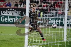 3. Liga - 1. FC Kaiserslautern - FC Ingolstadt 04 - Filip Bilbija (35, FCI) überwindet Torwart Spahic Avdo (1 FCK) und macht das 1:1 Tor Ausgleich Jubel