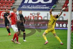 3. Liga - Hallescher FC - FC Ingolstadt 04 - Hakentrick Stefan Kutschke (30, FCI) mit dem 0:2 Tor gegen Eisele Kai (1 Halle) Jubel Reddemann Sören (25 Halle)