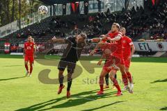 3. Liga - FC Viktoria Köln - FC Ingolstadt 04 - Kopfball Zweikampf Björn Paulsen (4, FCI) Handle Simon (7 Köln)