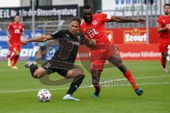 3. Liga - FC Viktoria Köln - FC Ingolstadt 04 - Justin Butler (31, FCI) Kyere Bernard (20 Köln) Angriff