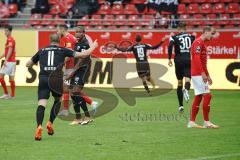 3. Liga - Hallescher FC - FC Ingolstadt 04 - Tor Jubel Marcel Gaus (19, FCI) mit Maximilian Beister (11, FCI) Caniggia Ginola Elva (14, FCI) Stefan Kutschke (30, FCI) Dominik Franke (3 FCI) Tobias Schröck (21, FCI) Ilmari Niskanen (22, FCI) Michael Heinlo