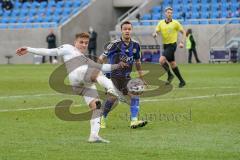 3. Liga - 1. FC Saarbrücken - FC Ingolstadt 04 - Volley Dennis Eckert Ayensa (7, FCI) knapp drüber Zellner Steven (5 SB)