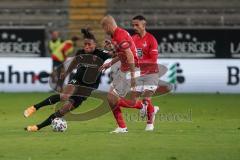 3. Liga - 1. FC Kaiserslautern - FC Ingolstadt 04 - Caniggia Ginola Elva (14, FCI) Hlousek Adam (14 FCK) Zweikampf