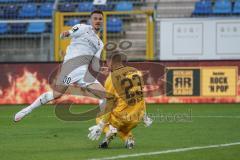 3. Liga - Waldhof Mannheim - FC Ingolstadt 04 - Stefan Kutschke (30, FCI) überwindet Torwart Bartels Jan-Christoph (23 Mannheim) Tor Jubel Anschlußtreffer 3:1