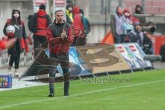 3. Liga - Hallescher FC - FC Ingolstadt 04 - Cheftrainer Tomas Oral (FCI) schreit zum Team