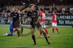 3. Liga - 1. FC Kaiserslautern - FC Ingolstadt 04 - Tor Jubel 1:1 Ausgleich durch Filip Bilbija (35, FCI) schreit