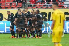 3. Liga - Hallescher FC - FC Ingolstadt 04 - Tor Jubel Marcel Gaus (19, FCI) mit Maximilian Beister (11, FCI) Caniggia Ginola Elva (14, FCI) Stefan Kutschke (30, FCI) Dominik Franke (3 FCI) Tobias Schröck (21, FCI) Ilmari Niskanen (22, FCI) Michael Heinlo