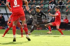 3. Liga - FC Viktoria Köln - FC Ingolstadt 04 - Hawkins Jaren (20 FCI) wird ausgebremst