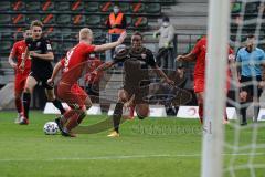 3. Liga - FC Viktoria Köln - FC Ingolstadt 04 - Torchance Zweikampf Caniggia Ginola Elva (14, FCI) Klefisch Kai (18 Köln)