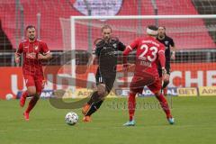 3. Liga - Türkgücü München - FC Ingolstadt 04 - Maximilian Beister (11, FCI) Stangl Stefan (23 Türkgücü) Gorzel Nico (37 Türkgücü)