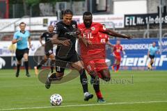 3. Liga - FC Viktoria Köln - FC Ingolstadt 04 - Justin Butler (31, FCI) Kyere Bernard (20 Köln) Angriff