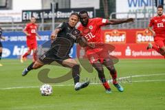 3. Liga - FC Viktoria Köln - FC Ingolstadt 04 - Justin Butler (31, FCI) Kyere Bernard (20 Köln)