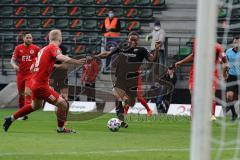 3. Liga - FC Viktoria Köln - FC Ingolstadt 04 - Torchance Zweikampf Caniggia Ginola Elva (14, FCI) Klefisch Kai (18 Köln)