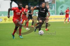 3. Liga - FC Viktoria Köln - FC Ingolstadt 04 - Kyere Bernard (20 Köln) Justin Butler (31, FCI)