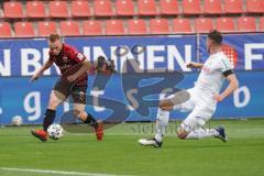 3. Liga - FC Ingolstadt 04 - SC Verl - Ilmari Niskanen (22, FCI) flankt, Marcel Gaus (19, FCI) Tor Stöckner Julian (23 Verl) stört