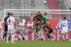 3. Liga - FC Ingolstadt 04 - SpVgg Unterhaching - Ecke, Fatih Kaya (9, FCI) Torwart Fabijan Buntic (24, FCI) Gordon Büch (18, FCI) retten den Ball