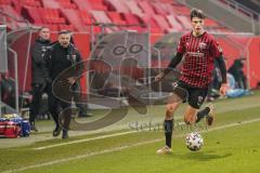 3. Liga - FC Ingolstadt 04 - F.C. Hansa Rostock - Merlin Röhl (34, FCI) Cheftrainer Tomas Oral (FCI) feuert an