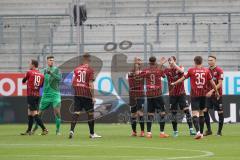 3. Liga - FC Ingolstadt 04 - Dynamo Dresden - die Schanzer gratulieren sich, Marcel Gaus (19, FCI) Torwart Fabijan Buntic (24, FCI) Stefan Kutschke (30, FCI) Robin Krauße (23, FCI) Fatih Kaya (9, FCI) Thomas Keller (27, FCI) Filip Bilbija (35, FCI) Tobias