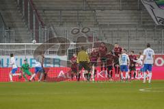 3. Liga - FC Ingolstadt 04 - F.C. Hansa Rostock - Freistoß Torwart Fabijan Buntic (24, FCI) Korbinian Vollmann (10 Rostock) Damian Roßbach (4 Rostock)