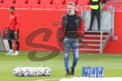 3. Fußball-Liga - Saison 2020/2021 - FC Ingolstadt 04 - SC Verl - Chef-Trainer Tomas Oral (FCI) vor dem Spiel - Maske - Foto: Meyer Jürgen