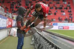 3. Fußball-Liga - Saison 2020/2021 - FC Ingolstadt 04 - SpVgg Unterhaching - Robin Krausse (#23,FCI)  wird ausgewechselt - Foto: Meyer Jürgen