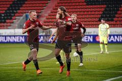 3. Liga - FC Ingolstadt 04 - SV Wiesbaden - Tor Jubel 4:1 durch Björn Paulsen (4, FCI) Flanke von Stefan Kutschke (30, FCI), Ilmari Niskanen (22, FCI) Filip Bilbija (35, FCI)