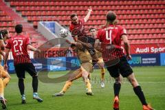 3. Liga - FC Ingolstadt 04 - Dynamo Dresden - Zweikampf Philipp Hosiner (14 Dresden) Tobias Schröck (21, FCI)