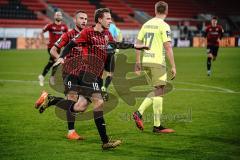 3. Liga - FC Ingolstadt 04 - SV Wiesbaden - Elfmeter Stefan Kutschke (30, FCI) verschossen, Nachschuß Marcel Gaus (19, FCI) mit dem 2:0 Tor, Jubel, Fatih Kaya (9, FCI)