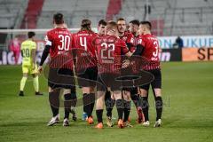 3. Liga - FC Ingolstadt 04 - SV Wiesbaden - Elfmeter Stefan Kutschke (30, FCI) verschossen, Nachschuß Marcel Gaus (19, FCI) mit dem 2:0 Tor, Jubel, Fatih Kaya (9, FCI) Thomas Keller (27, FCI) Nico Antonitsch (5, FCI) Dominik Franke (3 FCI) Björn Paulsen (