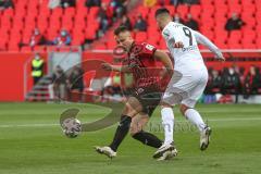 3. Fußball-Liga - Saison 2020/2021 - FC Ingolstadt 04 - SC Verl - Dominik Franke (#3,FCI) - Kasim Rabihic (#9 Verl) - Foto: Meyer Jürgen