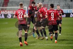 3. Liga - FC Ingolstadt 04 - SV Wiesbaden - Tor JUbel Marcel Gaus (19, FCI) Fatih Kaya (9, FCI) Nico Antonitsch (5, FCI) Thomas Keller (27, FCI) Ilmari Niskanen (22, FCI) Dominik Franke (3 FCI)