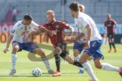 3. Liga - FC Ingolstadt 04 - KFC Uerdingen 05 - Maximilian Beister (11, FCI) Angriff Velkov Stefan (13 KFC)