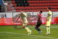 3. Liga - FC Ingolstadt 04 - SV Wiesbaden - Torchance Thomas Keller (27, FCI) Medic Jakov (13 SVW) Mockenhaupt Sascha (4 SVW)