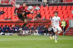 3. Liga - FC Ingolstadt 04 - SpVgg Unterhaching - Torchance Justin Butler (31, FCI) Schwabl Markus (23 SpVgg)