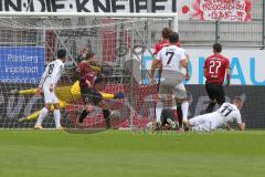 3. Fußball-Liga - Saison 2020/2021 - FC Ingolstadt 04 - SC Verl - Der 1:1 Ausgleichstreffer - Torwart Fabijan Buntic (#24,FCI)  - Marcel Gaus (#19,FCI) - Phillip Sander (#11 Verl) - jubel - Foto: Meyer Jürgen