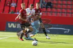 3. Fußball-Liga - Saison 2020/2021 - FC Ingolstadt 04 -  KFC Uerdingen - Stefan Kutschke (#30,FCI)  - Stefan Velkow (#13 Uerdingen) - Filip Bilbija (#35,FCI)  - Lukas Königshofer Torwart (#1 Uerdingen) - Foto: Meyer Jürgen