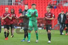 3. Fußball-Liga - Saison 2020/2021 - FC Ingolstadt 04 - SpVgg Unterhaching - Die Spieler bedanken sich bei den Fans - Foto: Meyer Jürgen