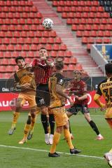 3. Liga - FC Ingolstadt 04 - Dynamo Dresden - Ecke Kopfball, Stefan Kutschke (30, FCI) Tim Knipping (4 Dresden) Maximilian Großer (17 Dresden)