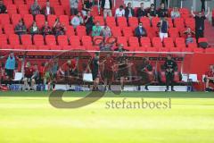 3. Fußball-Liga - Saison 2020/2021 - FC Ingolstadt 04 -  KFC Uerdingen - Die Spieler jubeln nach dem Schlusspfiff - Foto: Meyer Jürgen