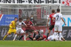 3. Fußball-Liga - Saison 2020/2021 - FC Ingolstadt 04 - SC Verl - Der 1:1 Ausgleichstreffer - Torwart Fabijan Buntic (#24,FCI)  - Marcel Gaus (#19,FCI) - Phillip Sander (#11 Verl) - jubel - Foto: Meyer Jürgen